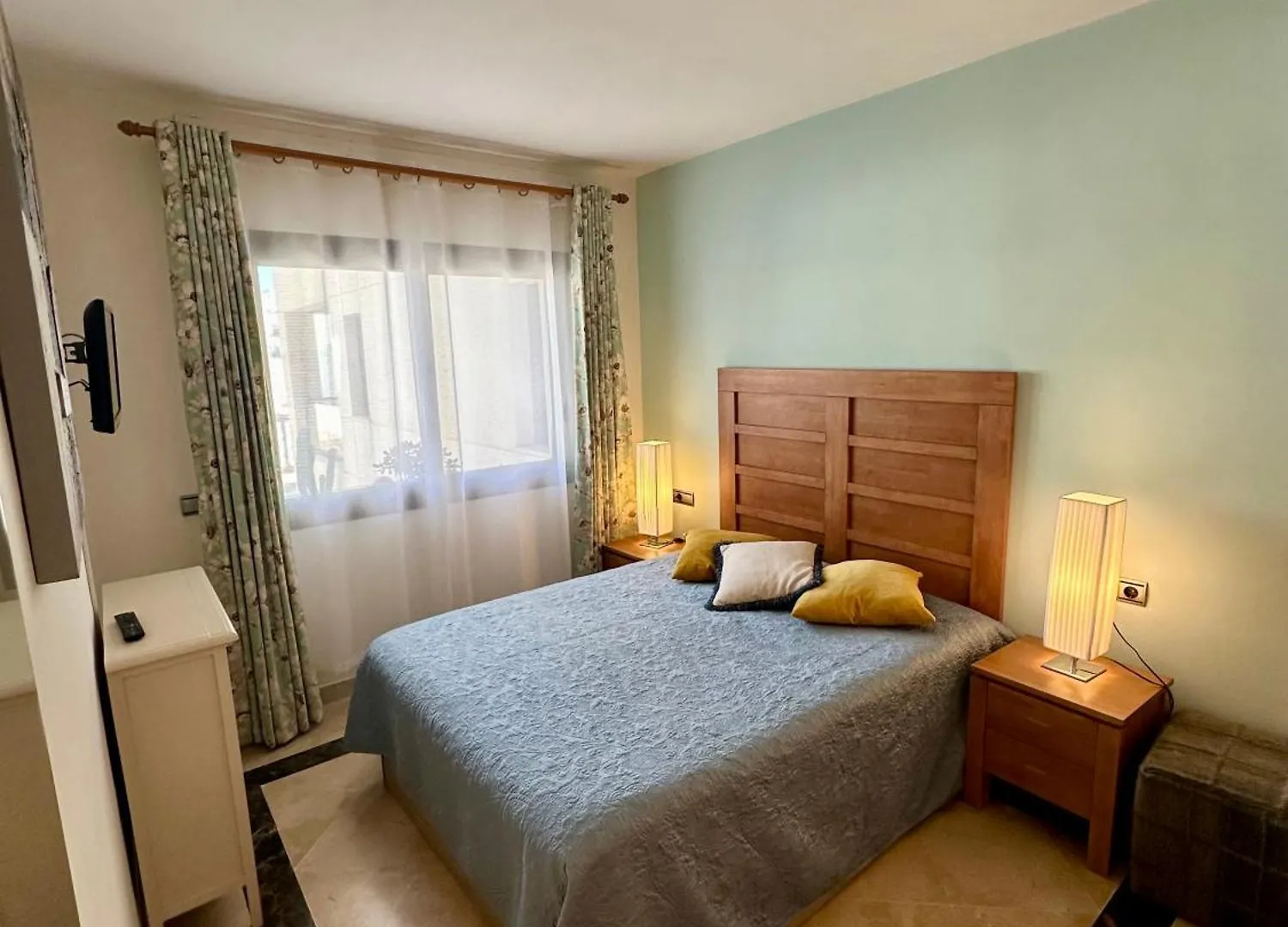 Апартаменты La Duquesa Port & Beach Retreat 212 Манилва Испания